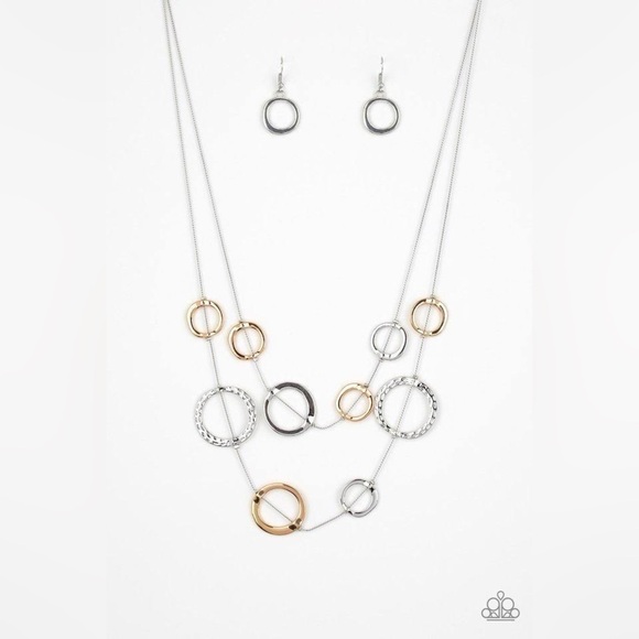 Necklace - Picture 2 of 3